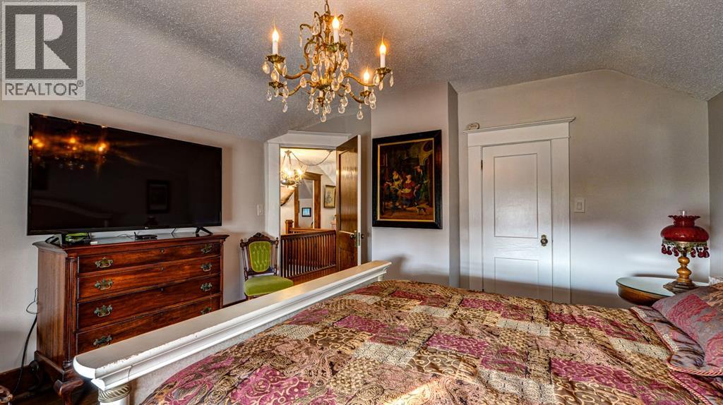 4309 2 Street W - Image 34