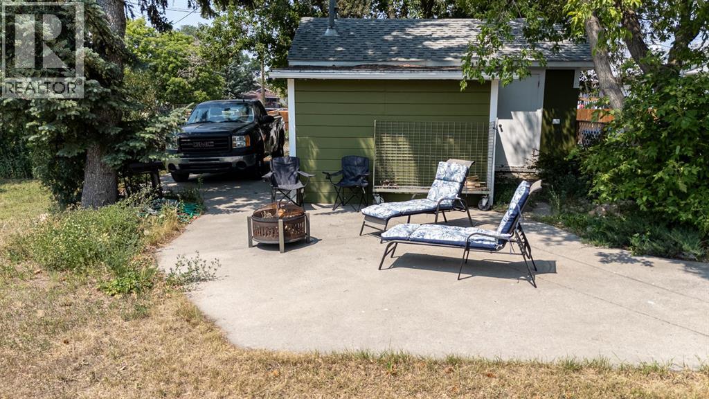 4309 2 Street W - Image 41