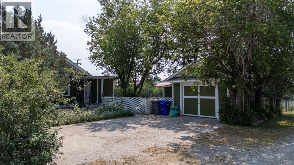 4309 2 Street W - Image 43
