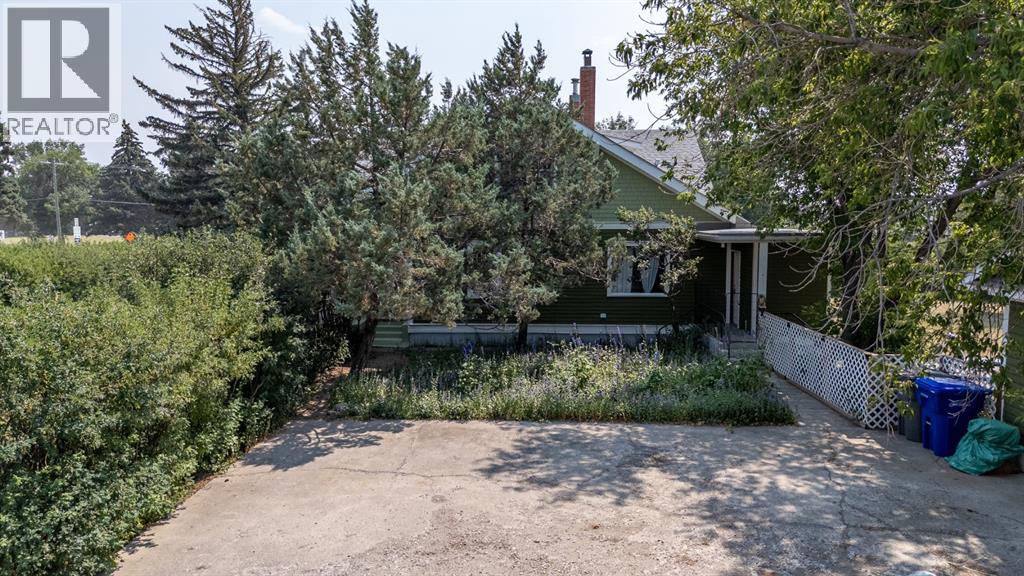 4309 2 Street W - Image 44