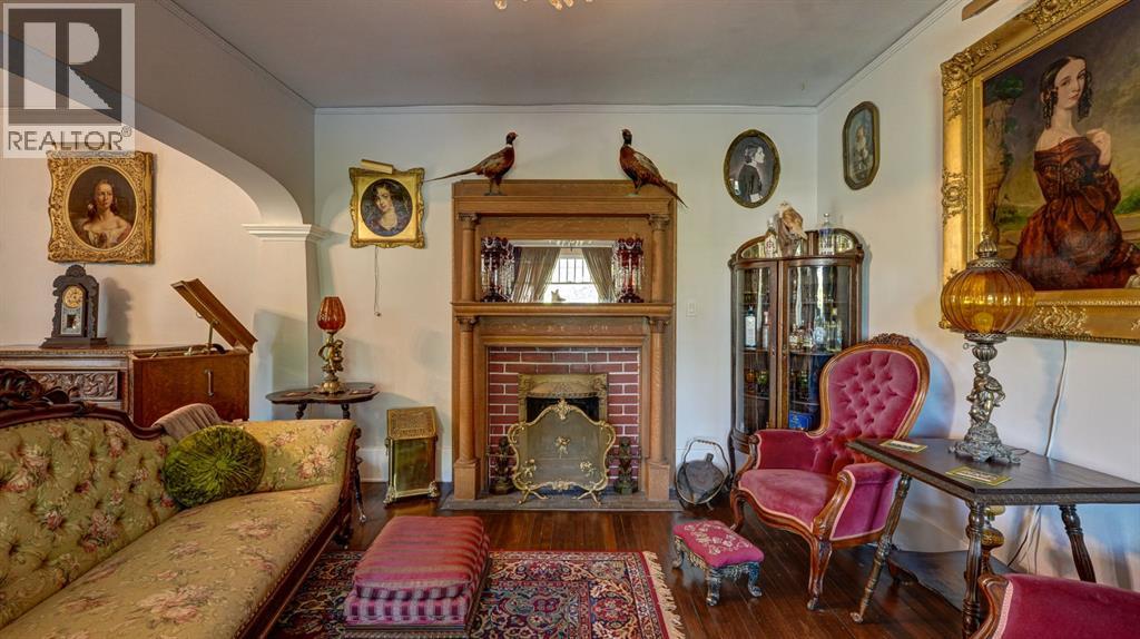 4309 2 Street W - Image 7