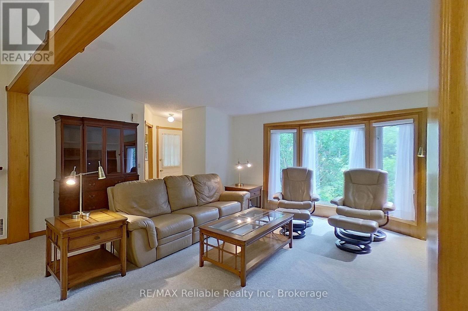 117 TAMARACK DRIVE - 20