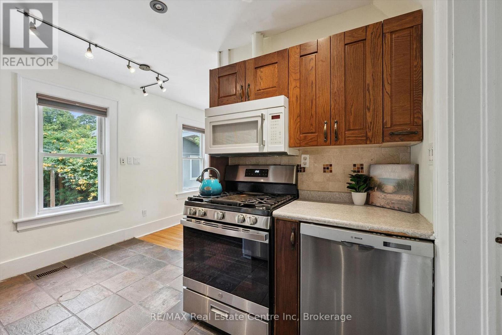 6 PEARL STREET - Image 10