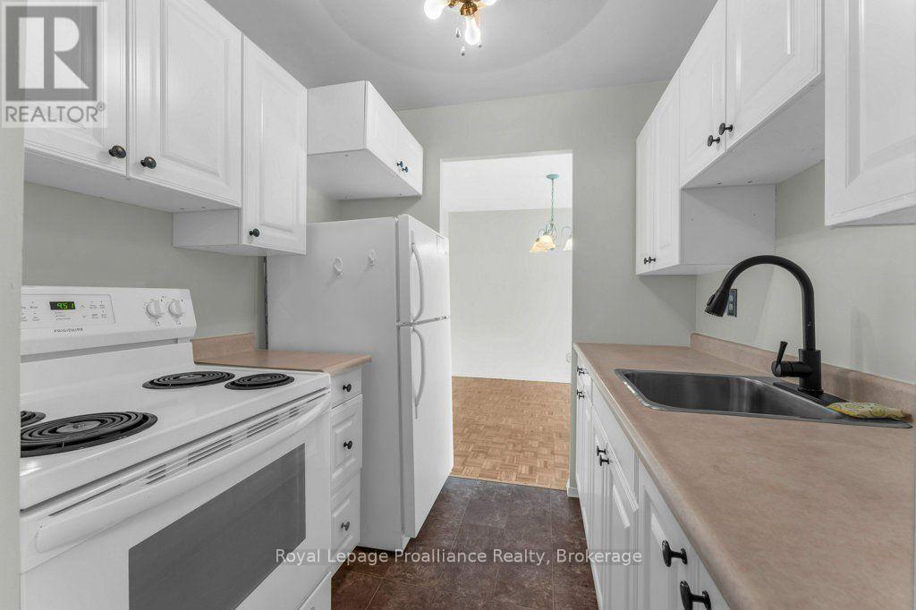 #509 358 QUEEN MARY ROAD - Image 11