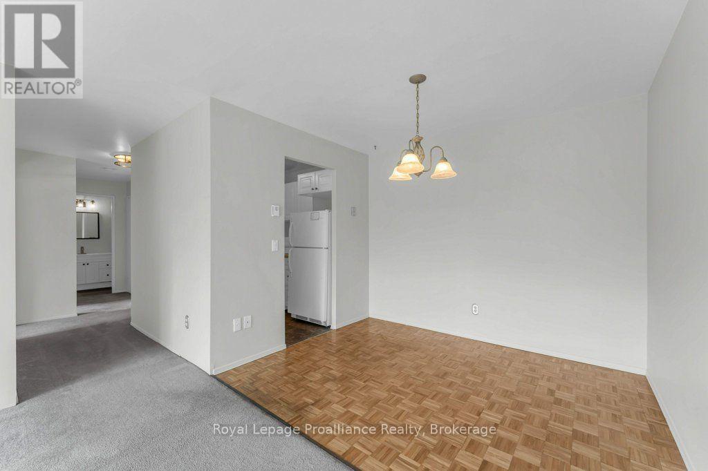 #509 358 QUEEN MARY ROAD - Image 14