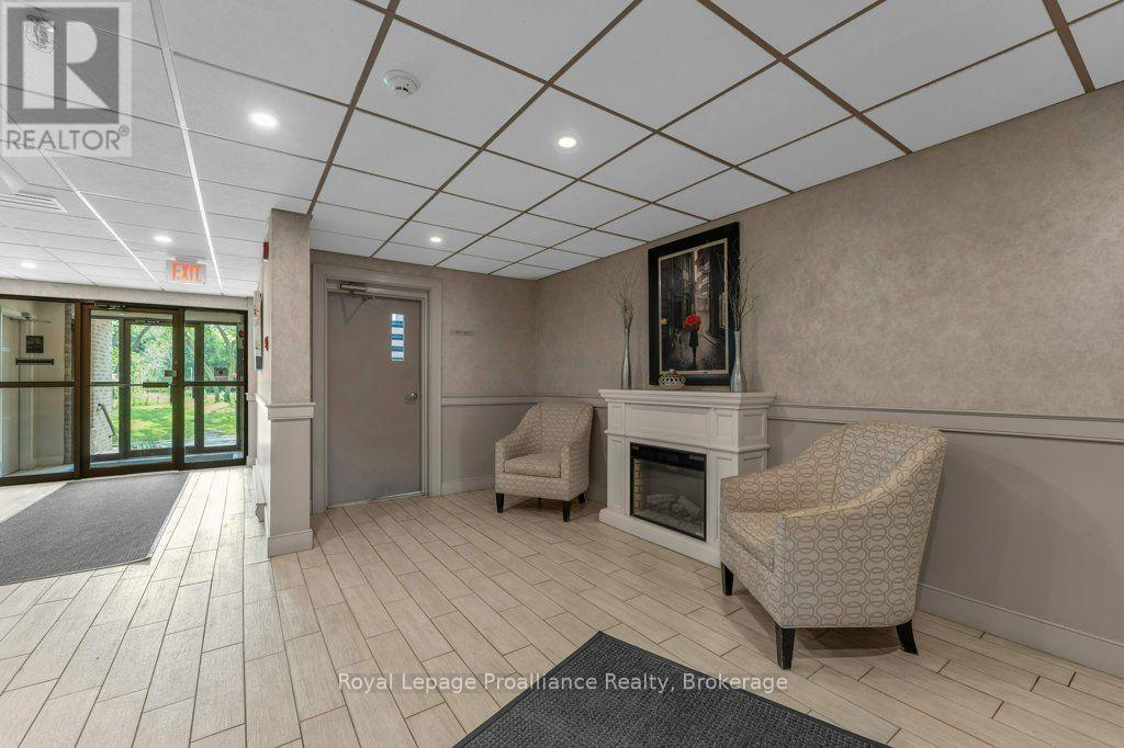 #509 358 QUEEN MARY ROAD - Image 45