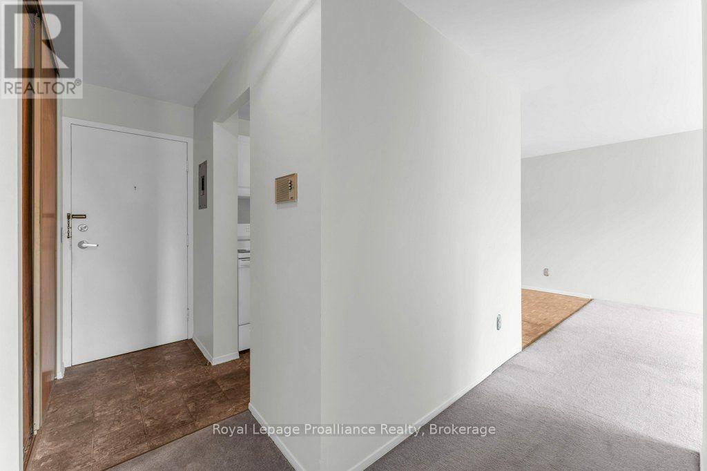#509 358 QUEEN MARY ROAD - Image 9