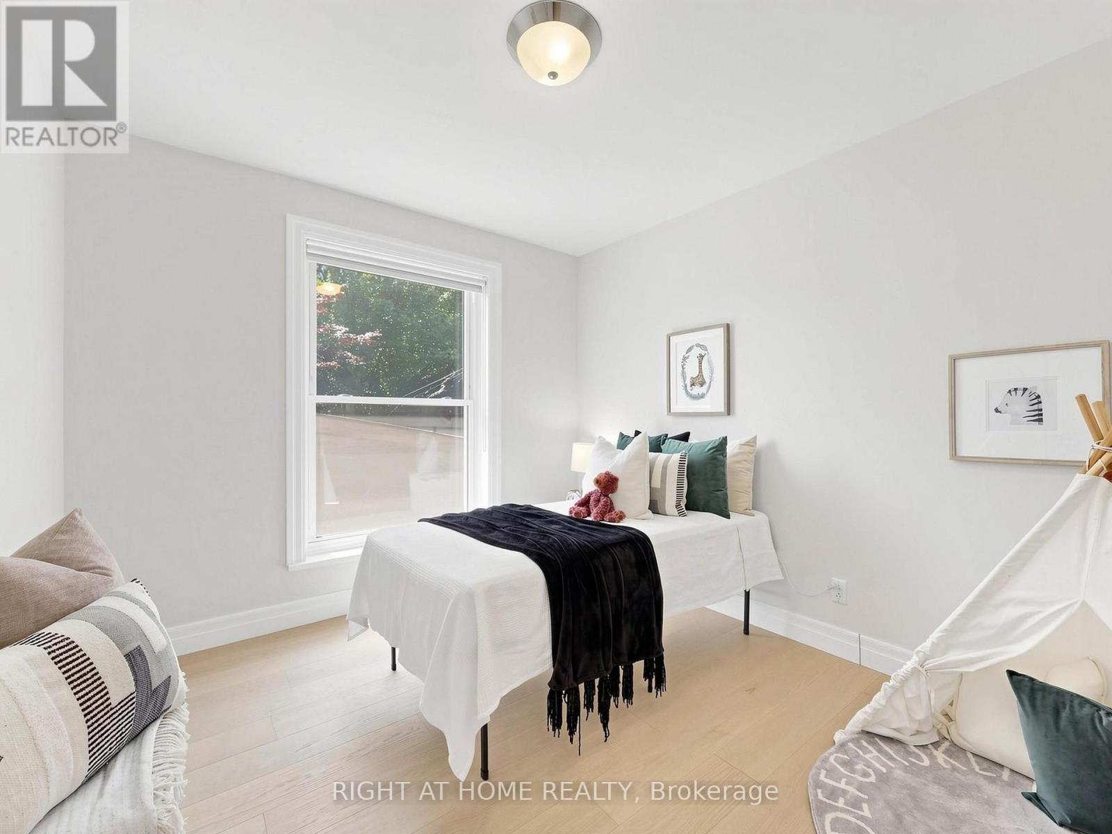 305 PLEASANT AVENUE - 20