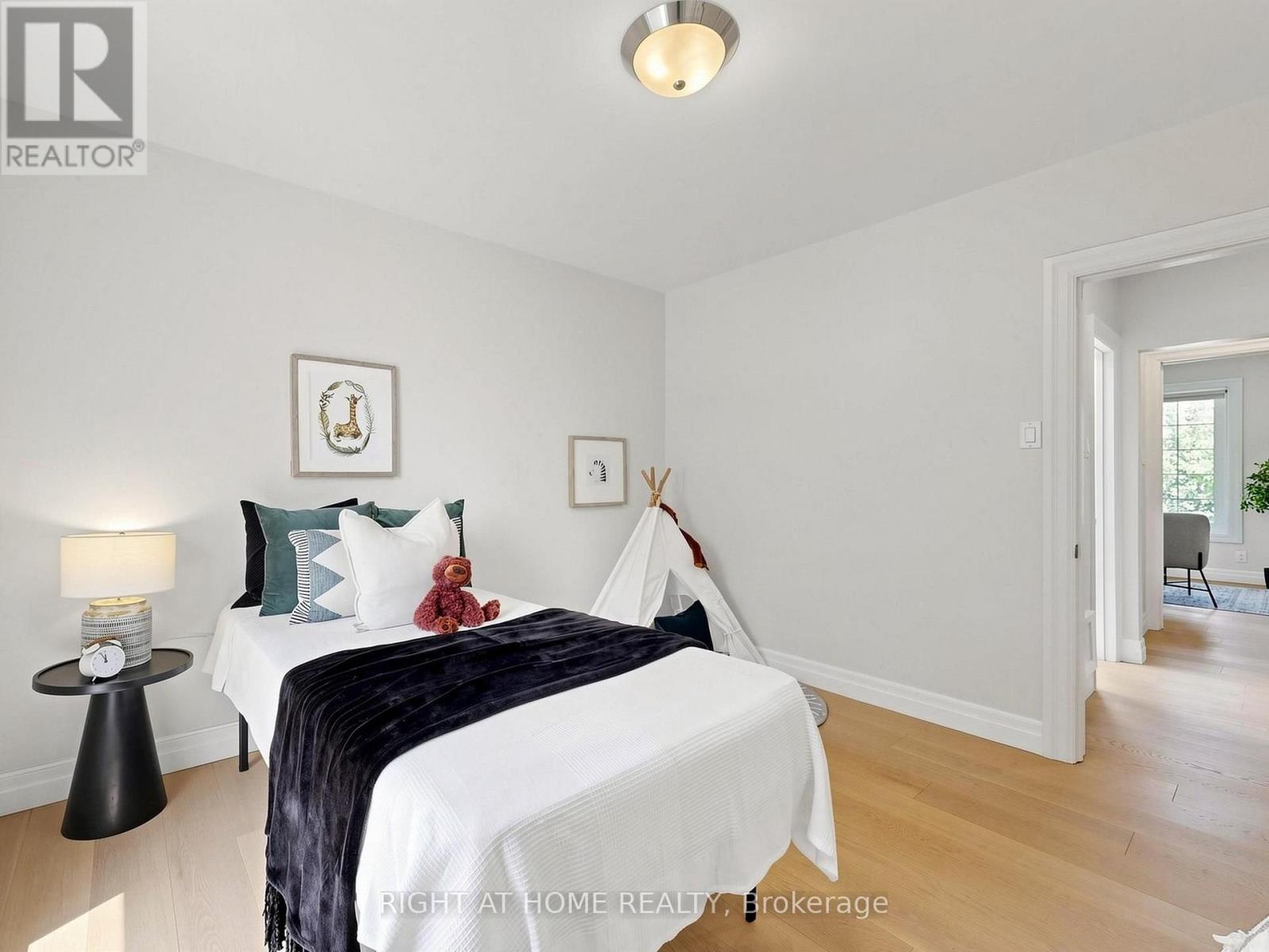 305 PLEASANT AVENUE - 21
