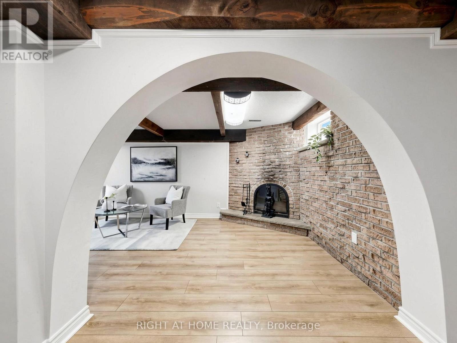 305 PLEASANT AVENUE - Image 34