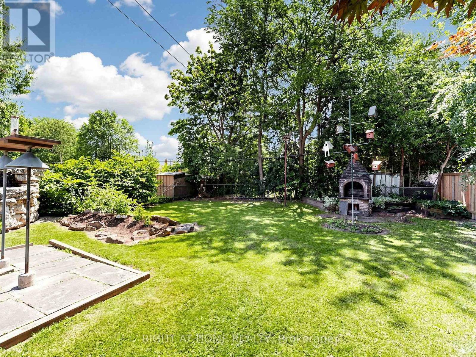 305 PLEASANT AVENUE - 49