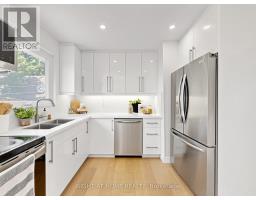 305 Pleasant Avenue, Toronto, ON M2R2R2 Photo 14