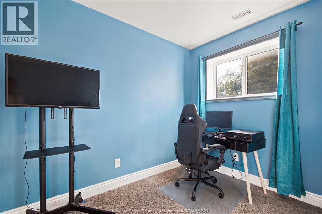 6 JOANEY LANE - 21