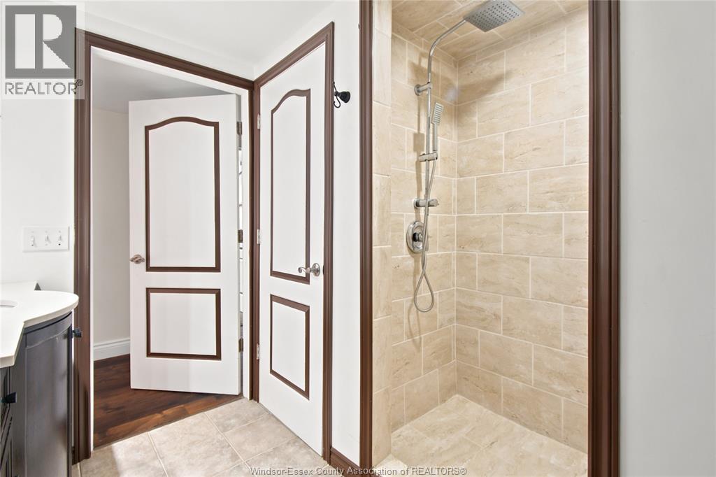 6 JOANEY LANE - Image 24