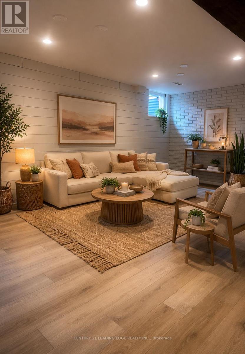 24 KING HENRYS BOULEVARD - 13