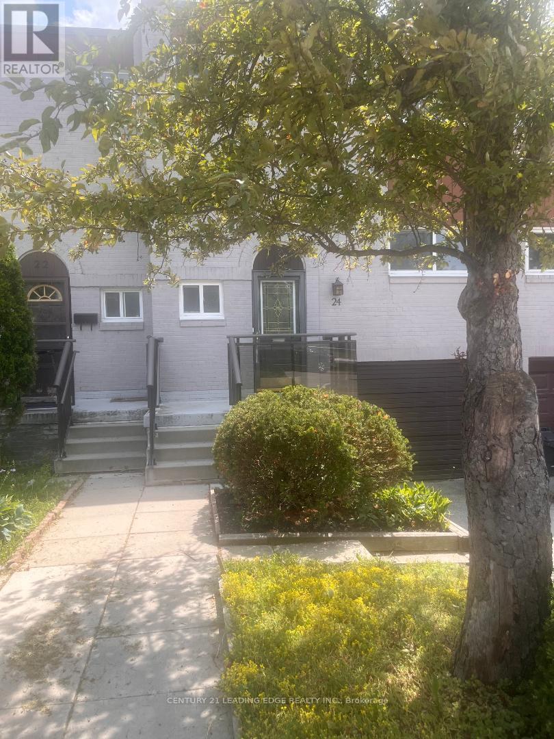 24 KING HENRYS BOULEVARD - 16