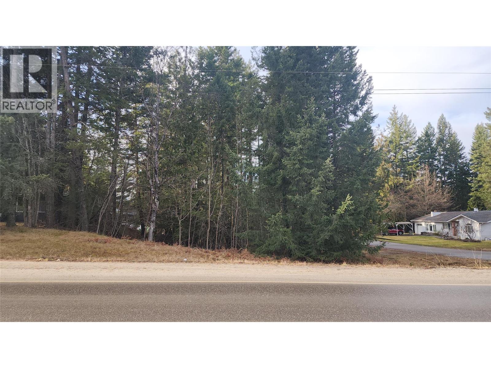 938 23 Highway, Nakusp