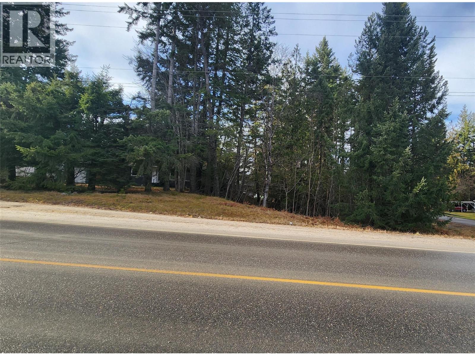 938 23 Highway, Nakusp