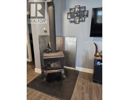 2385 Eva Road, Lee Creek, BC V0E1M4 Photo 36
