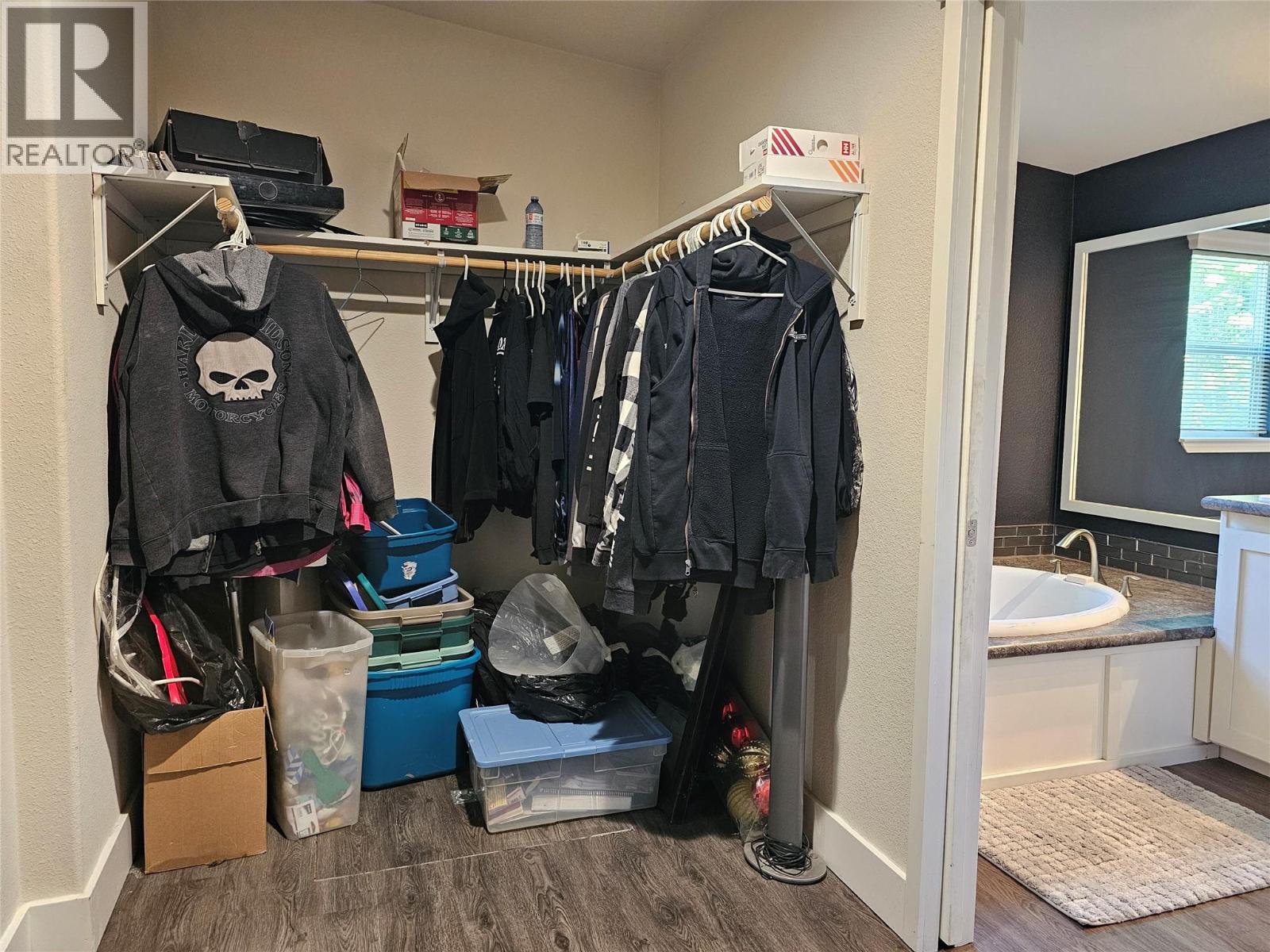 2385 Eva Road - 31