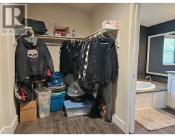 2385 Eva Road, Lee Creek, BC V0E1M4 Photo 31