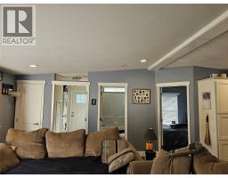 2385 Eva Road, Lee Creek, BC V0E1M4 Photo 10