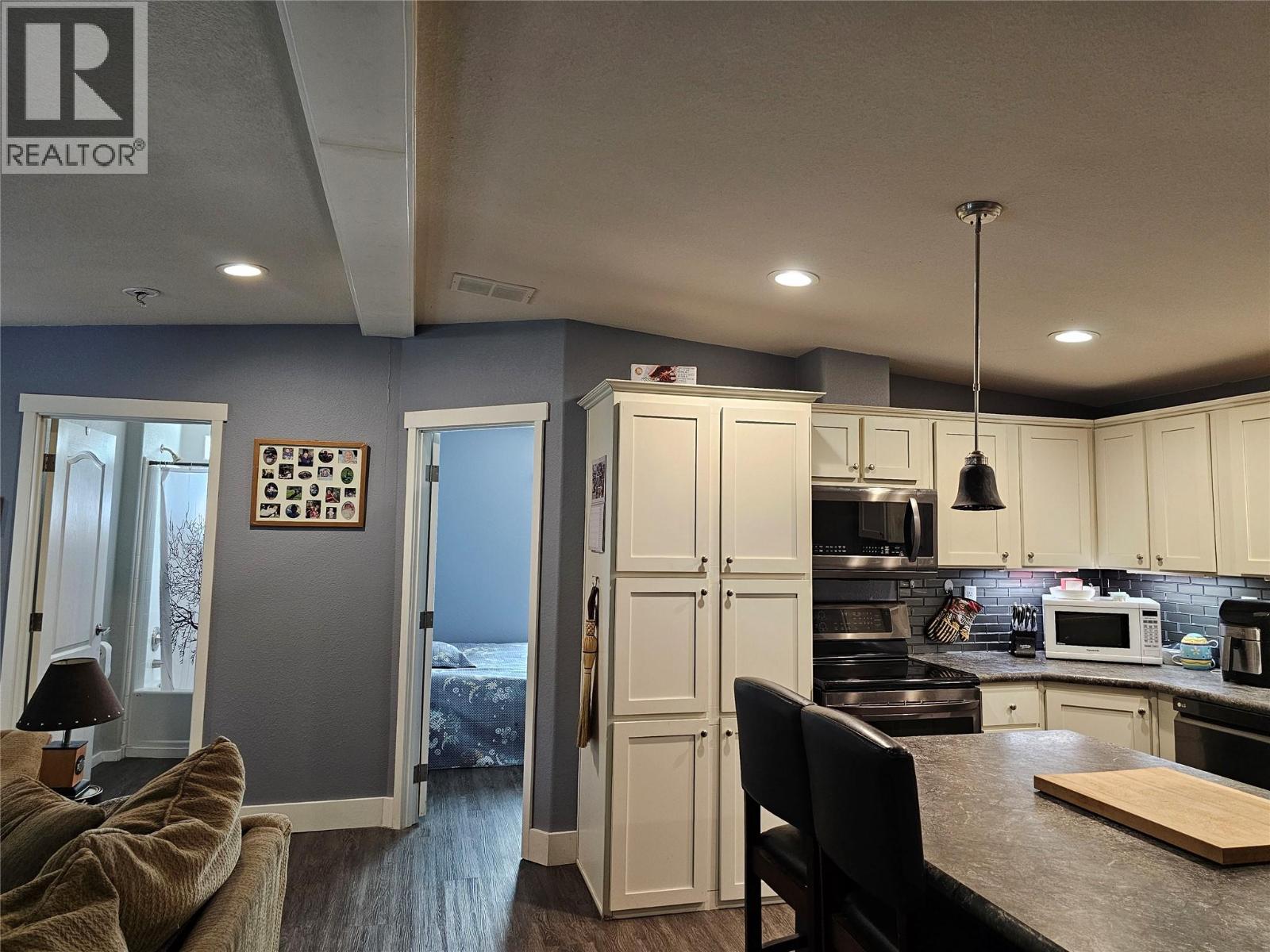 2385 Eva Road - 14