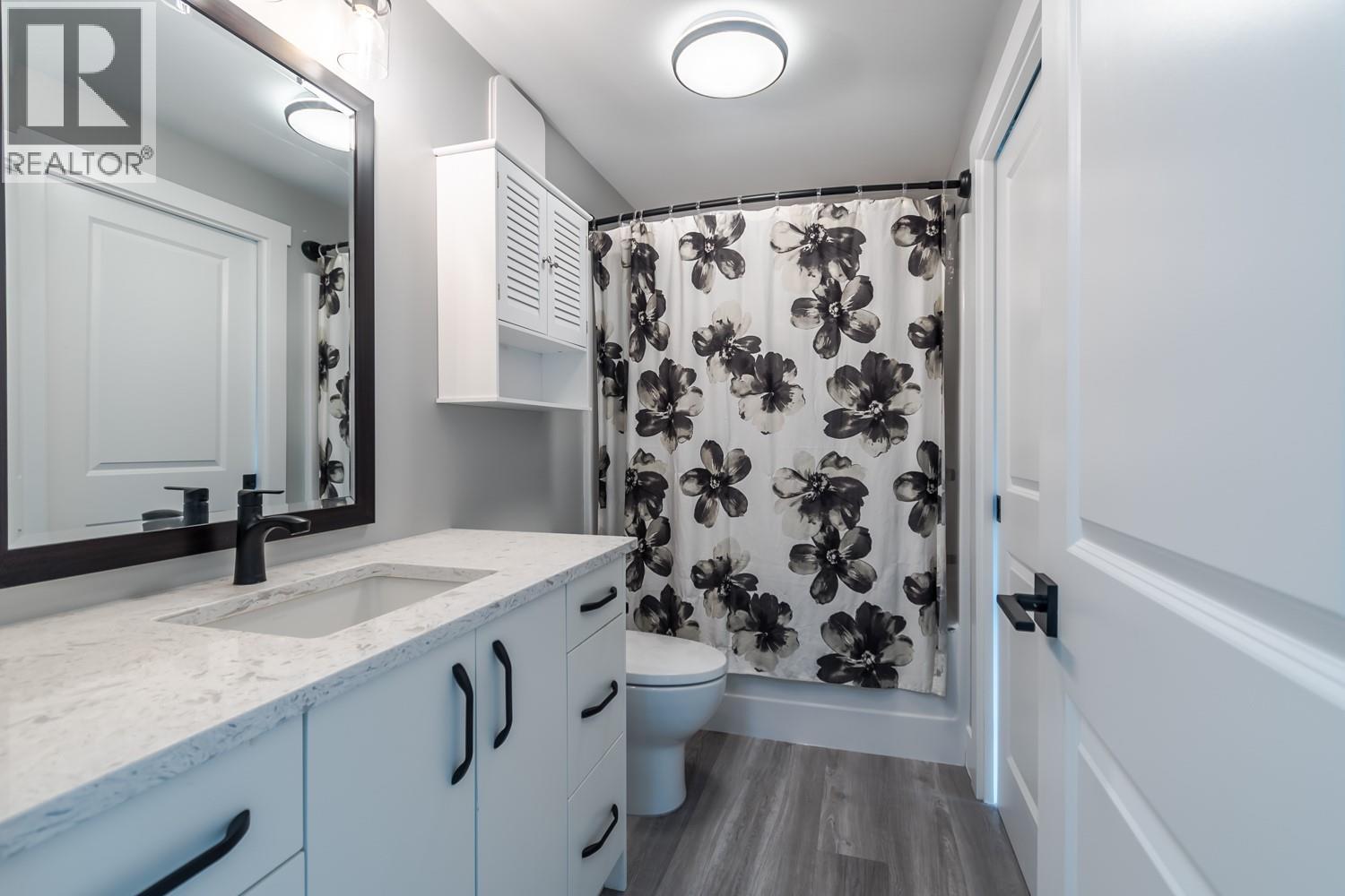 180 HOLLYWOOD Crescent - 8