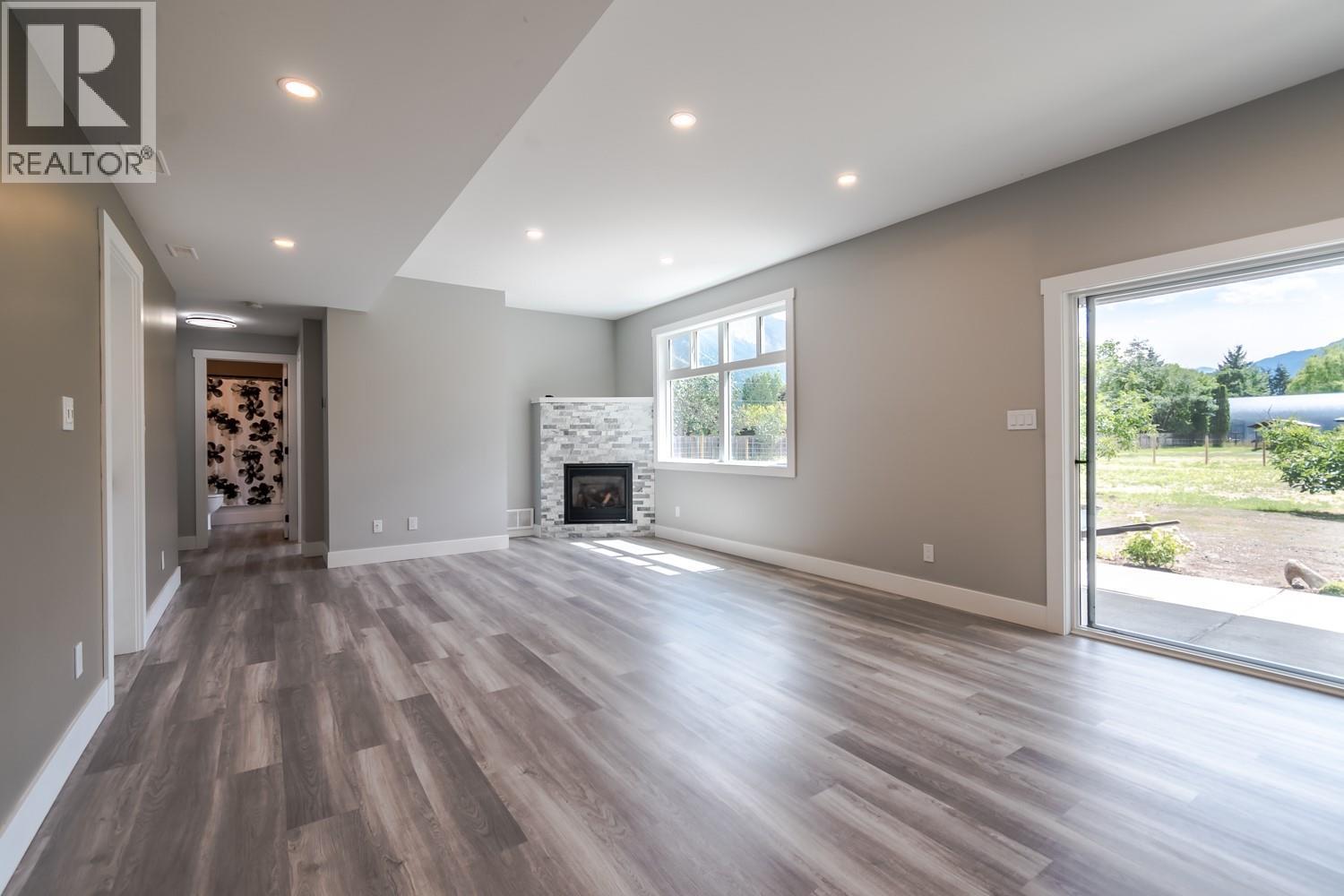 180 HOLLYWOOD Crescent - 44