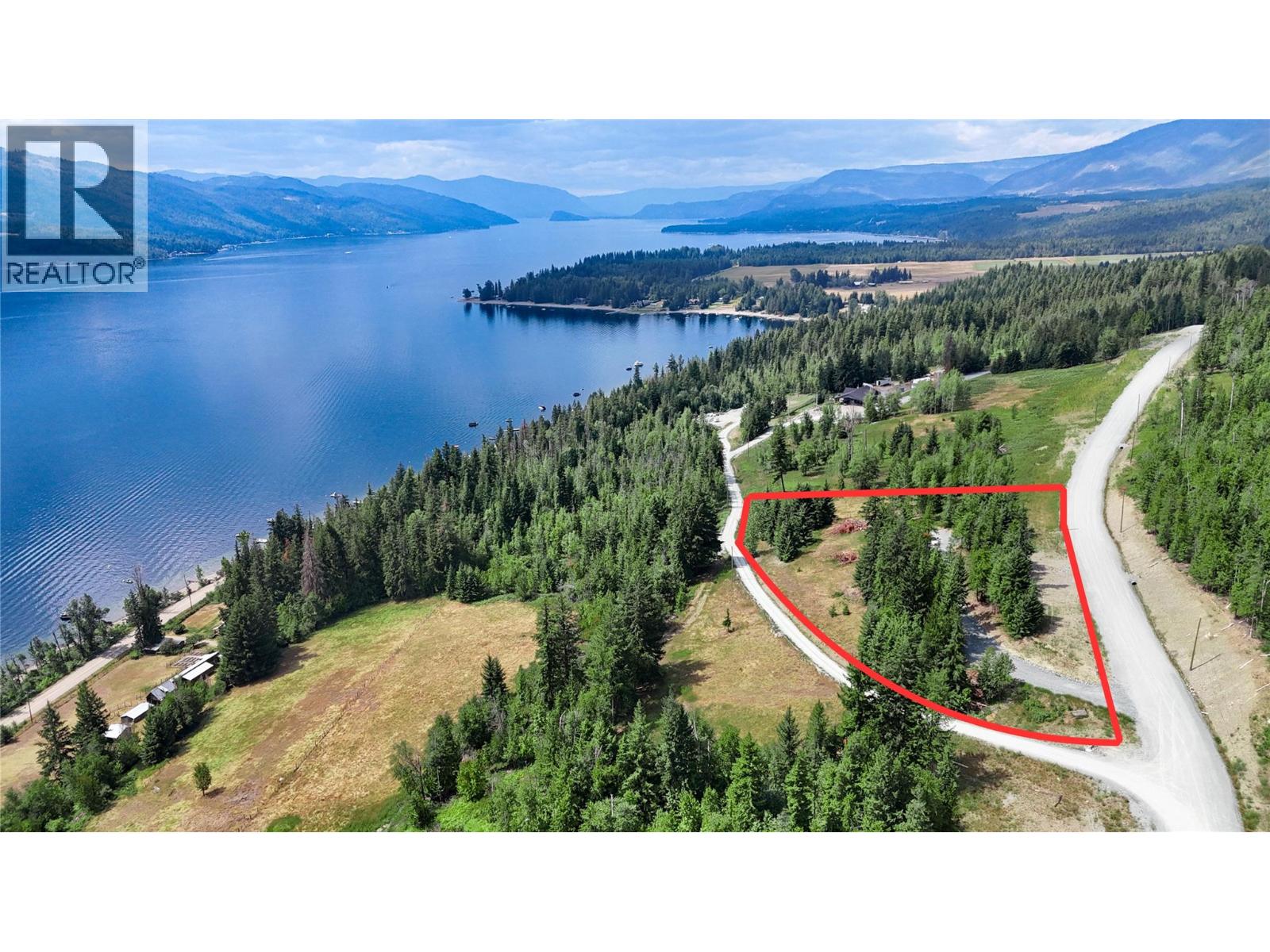 Lot 12 Lonneke Trail, Anglemont — photo 2