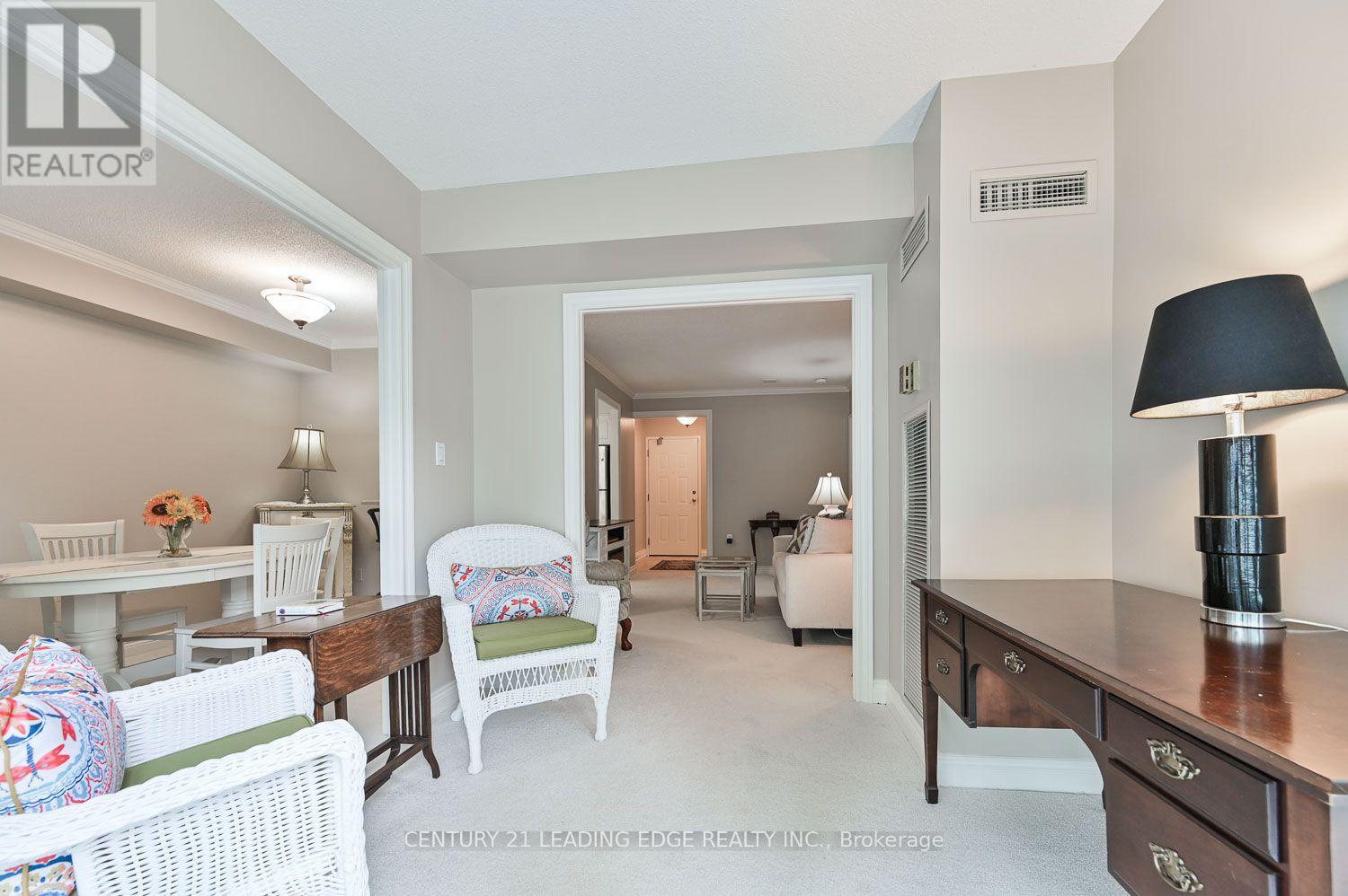 #103 100 ANNA RUSSELL WAY - 11