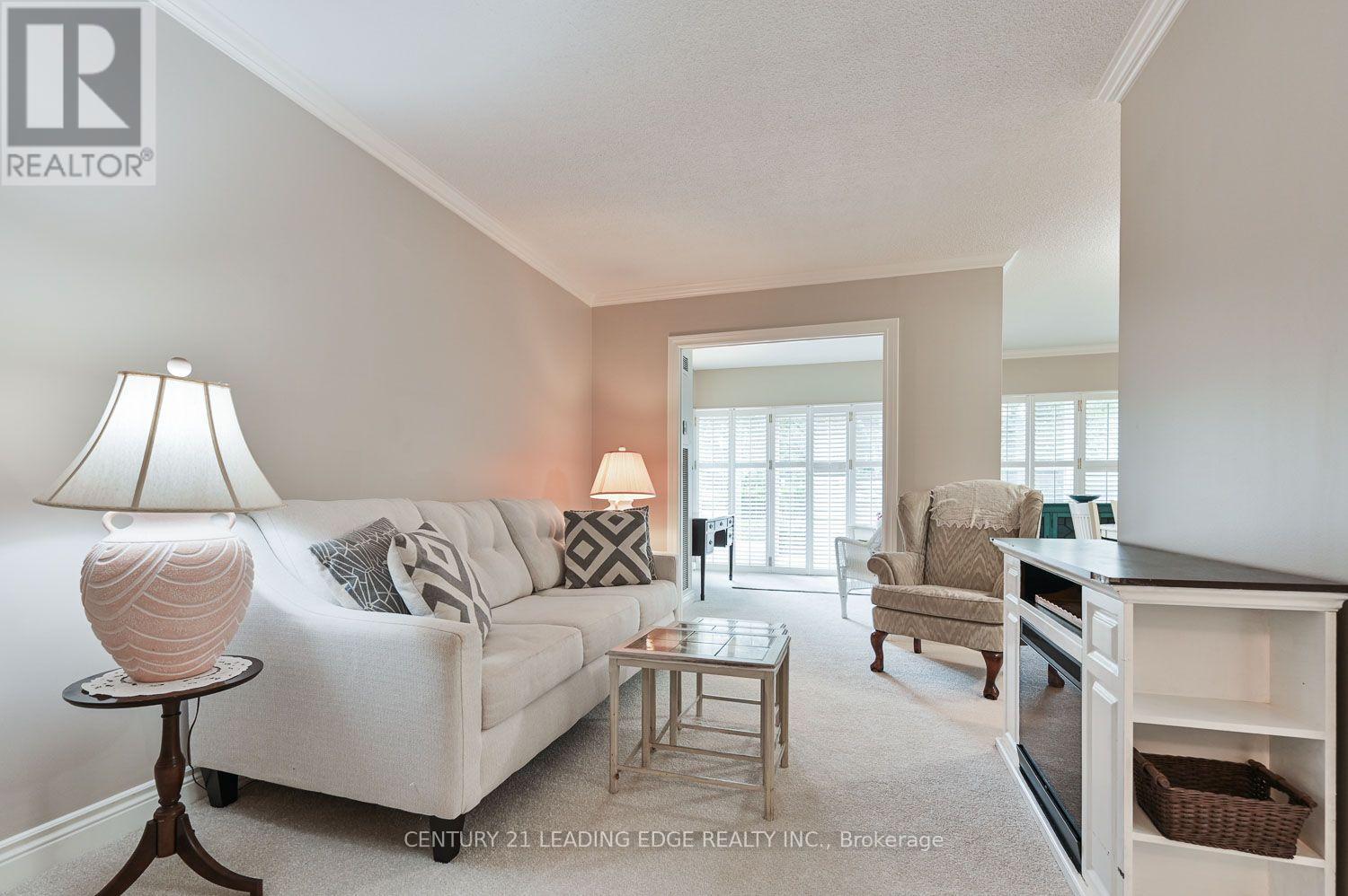#103 100 ANNA RUSSELL WAY - 6