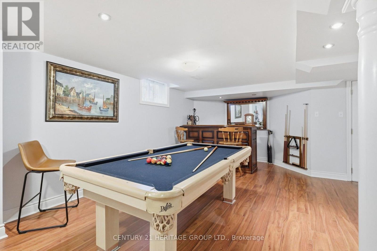 21 SILVERCREEK CRESCENT - 22