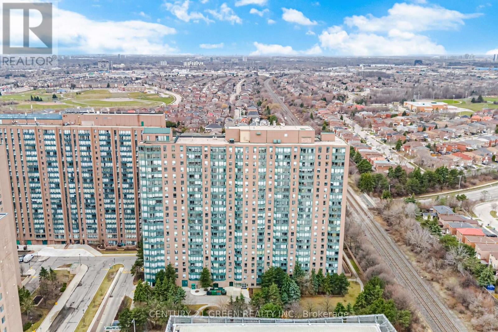 #203 135 HILLCREST AVENUE - 1