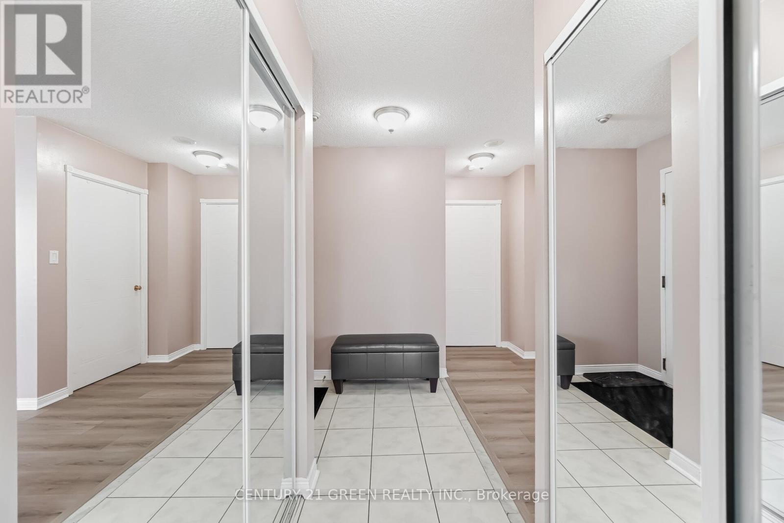#203 135 HILLCREST AVENUE - 22