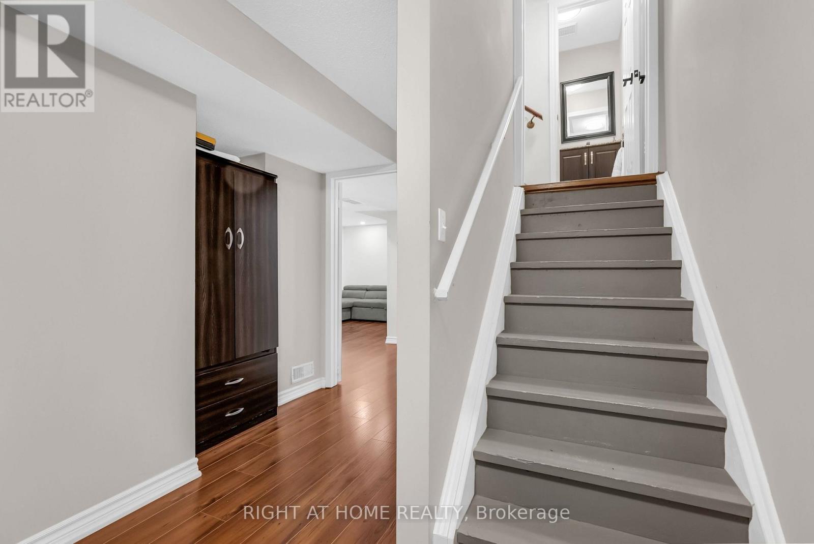 847 STONEBRIDGE AVENUE - 32
