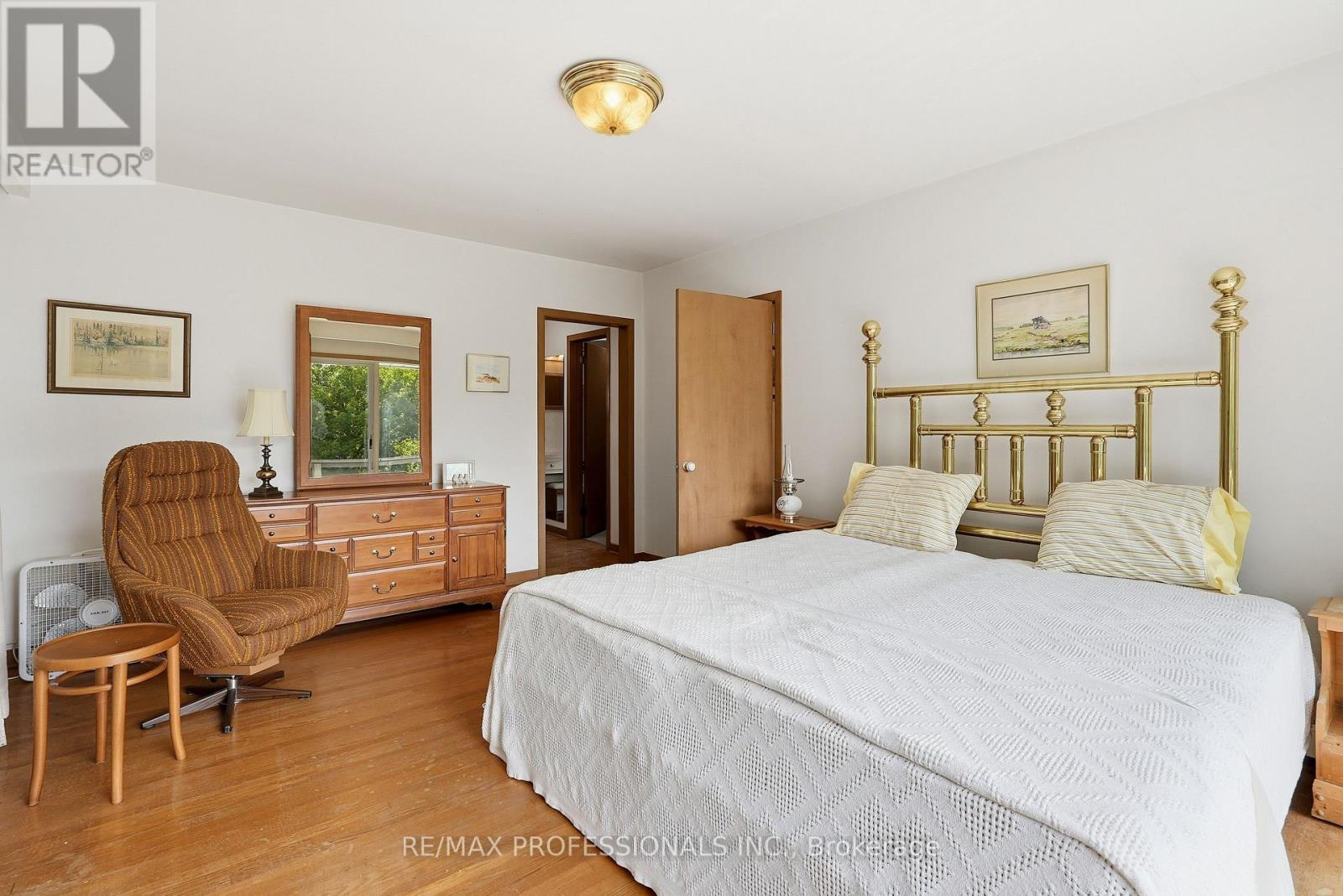 189 EDENBRIDGE DRIVE - 21