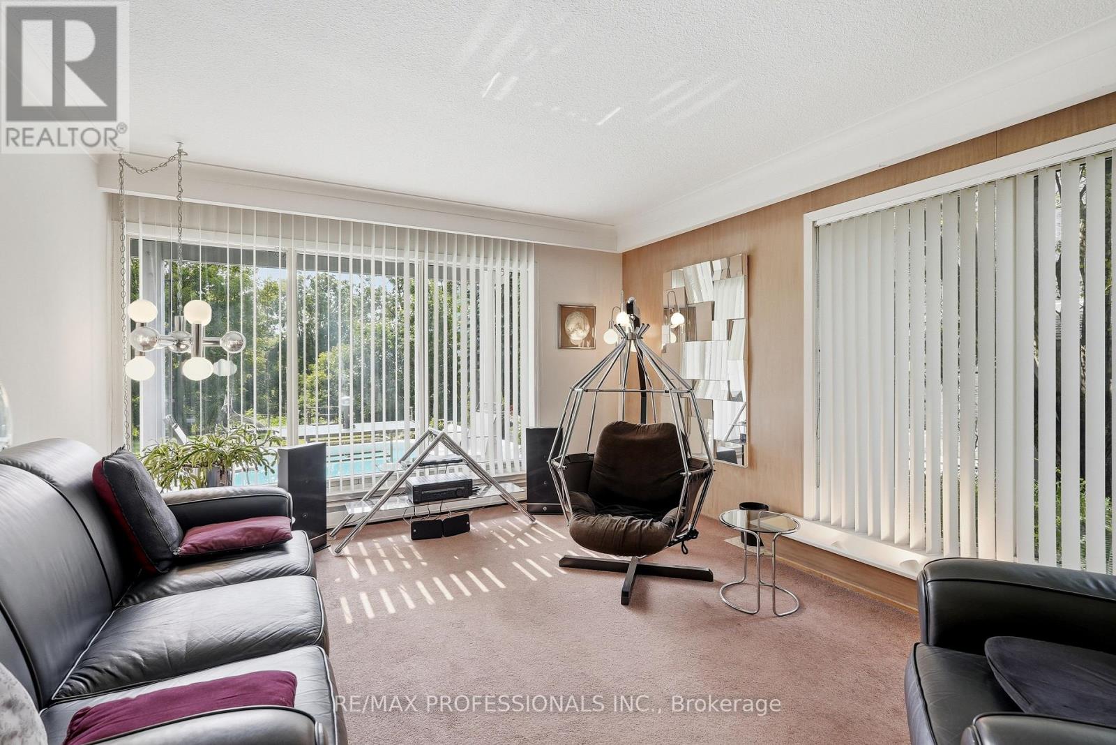 189 EDENBRIDGE DRIVE - 4