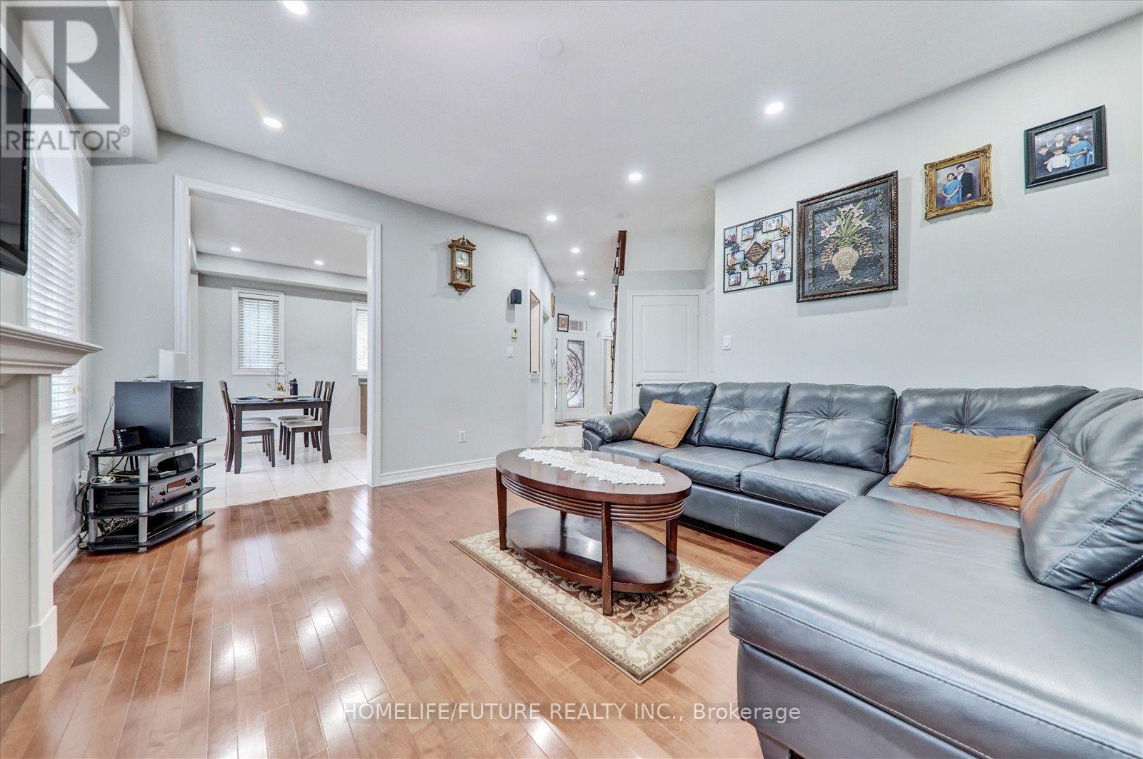2 TOVEY TERRACE - 14