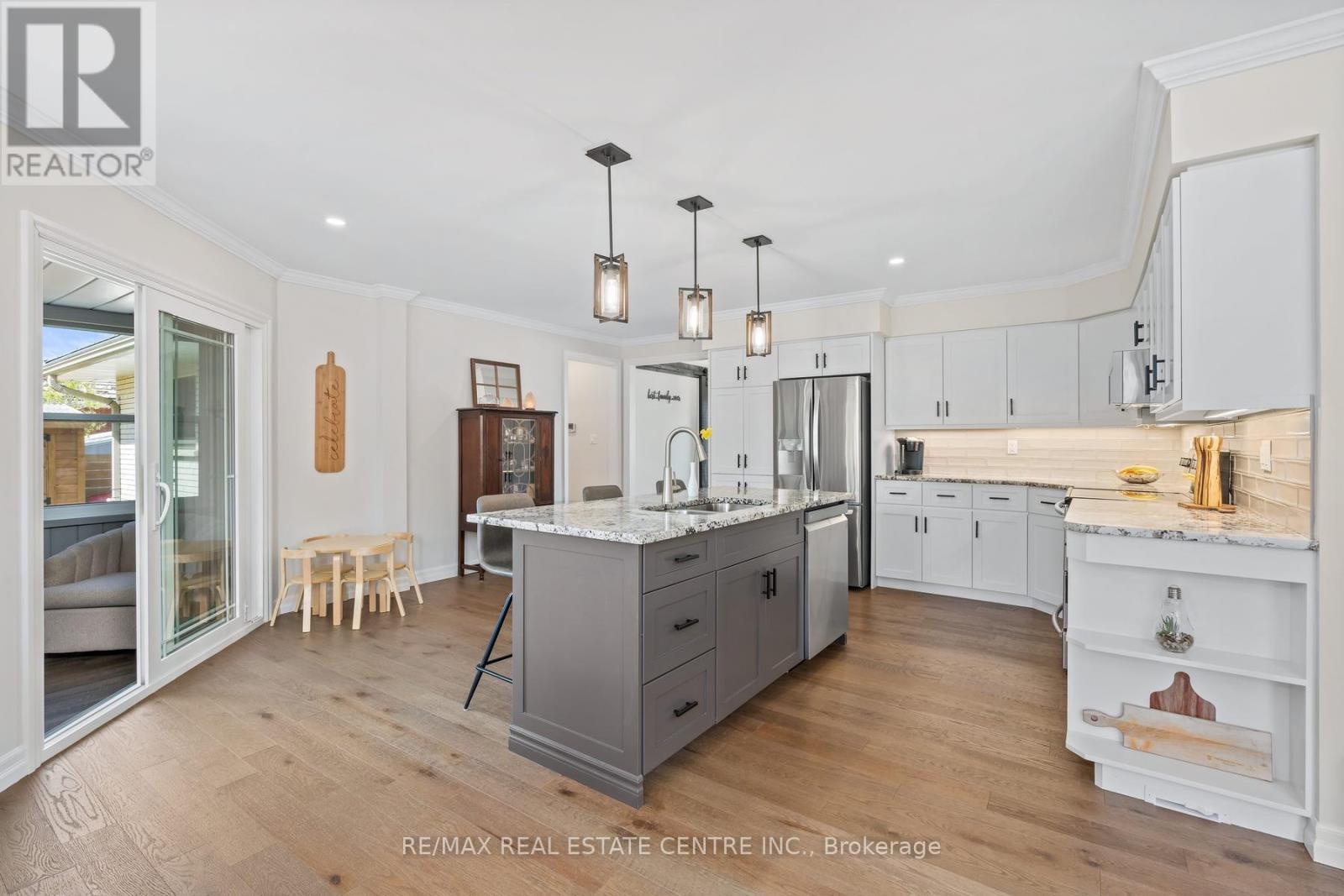 42 RIDGEWAY AVENUE - Image 11