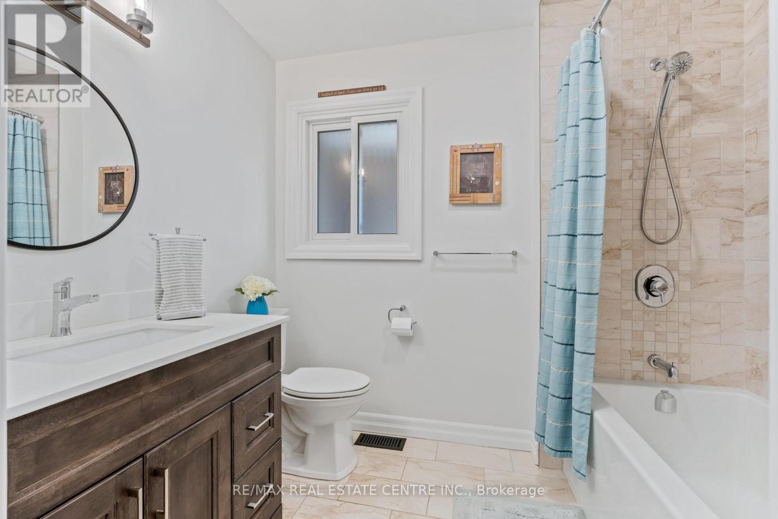 42 RIDGEWAY AVENUE - 22
