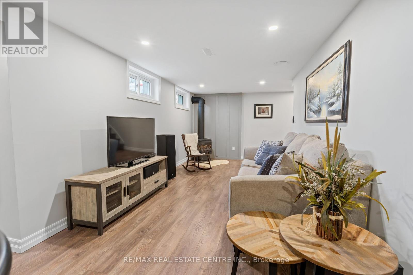 42 RIDGEWAY AVENUE - Image 28