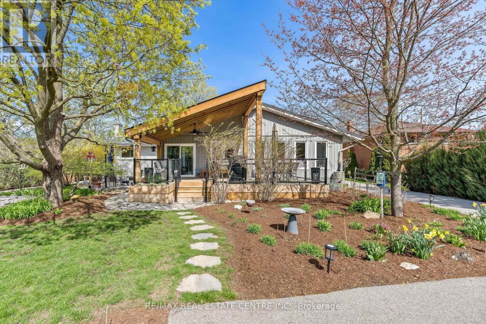 42 RIDGEWAY AVENUE - Image 30