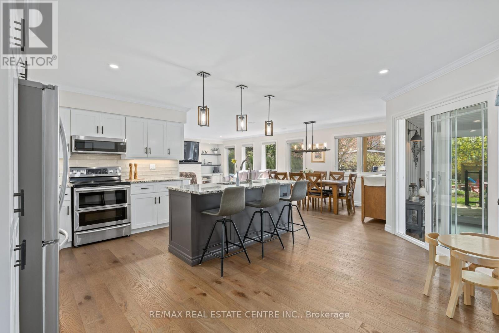 42 RIDGEWAY AVENUE - 4