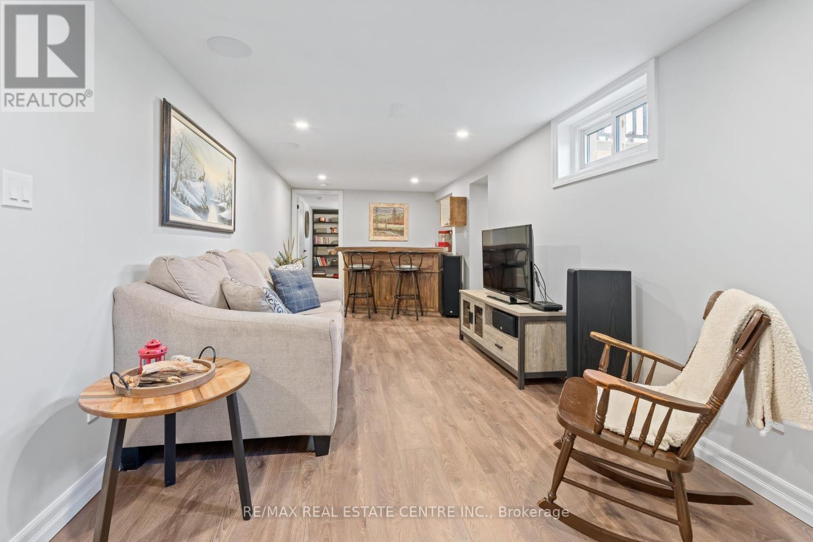 42 RIDGEWAY AVENUE - Image 6