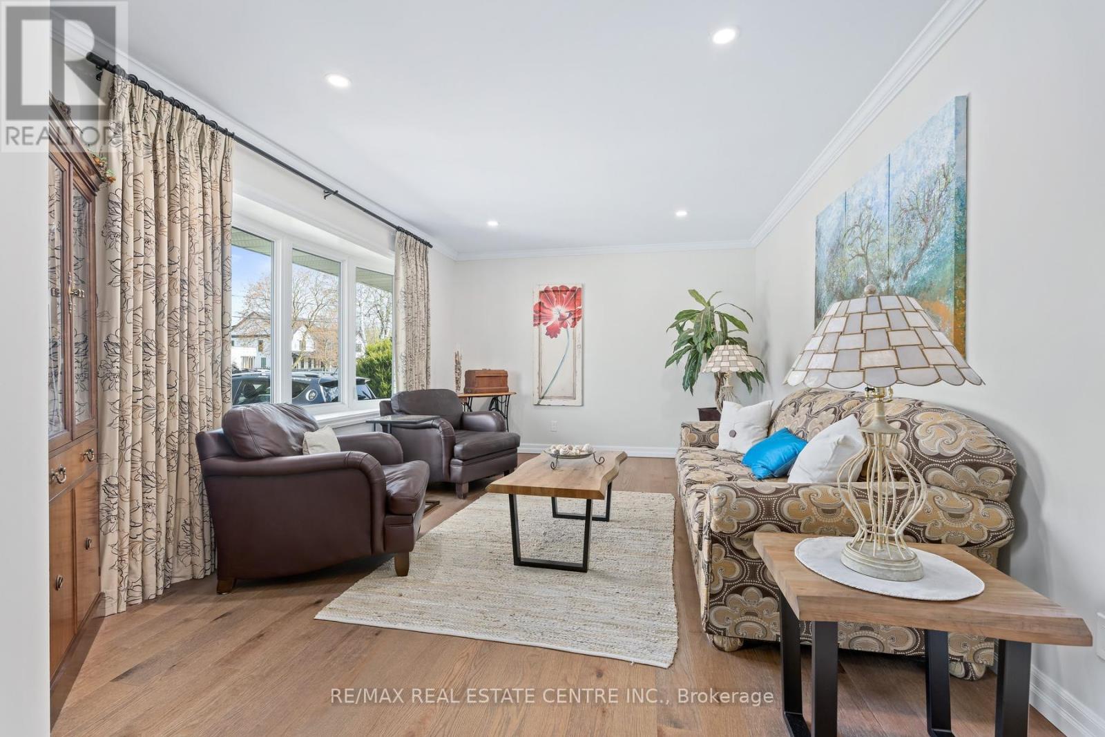 42 RIDGEWAY AVENUE - 9