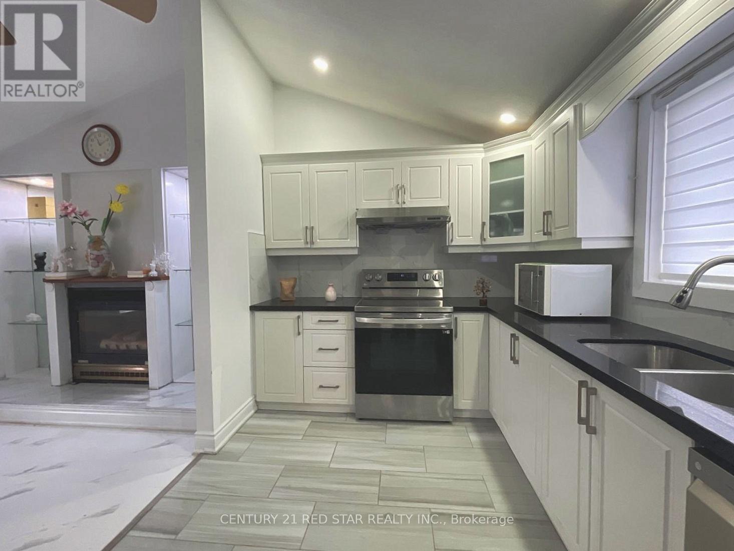 209 EVANS STREET - Image 14