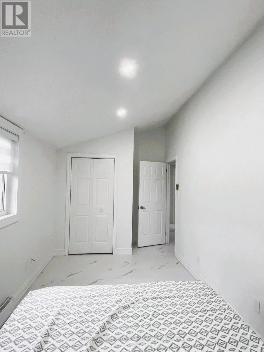209 EVANS STREET - 18