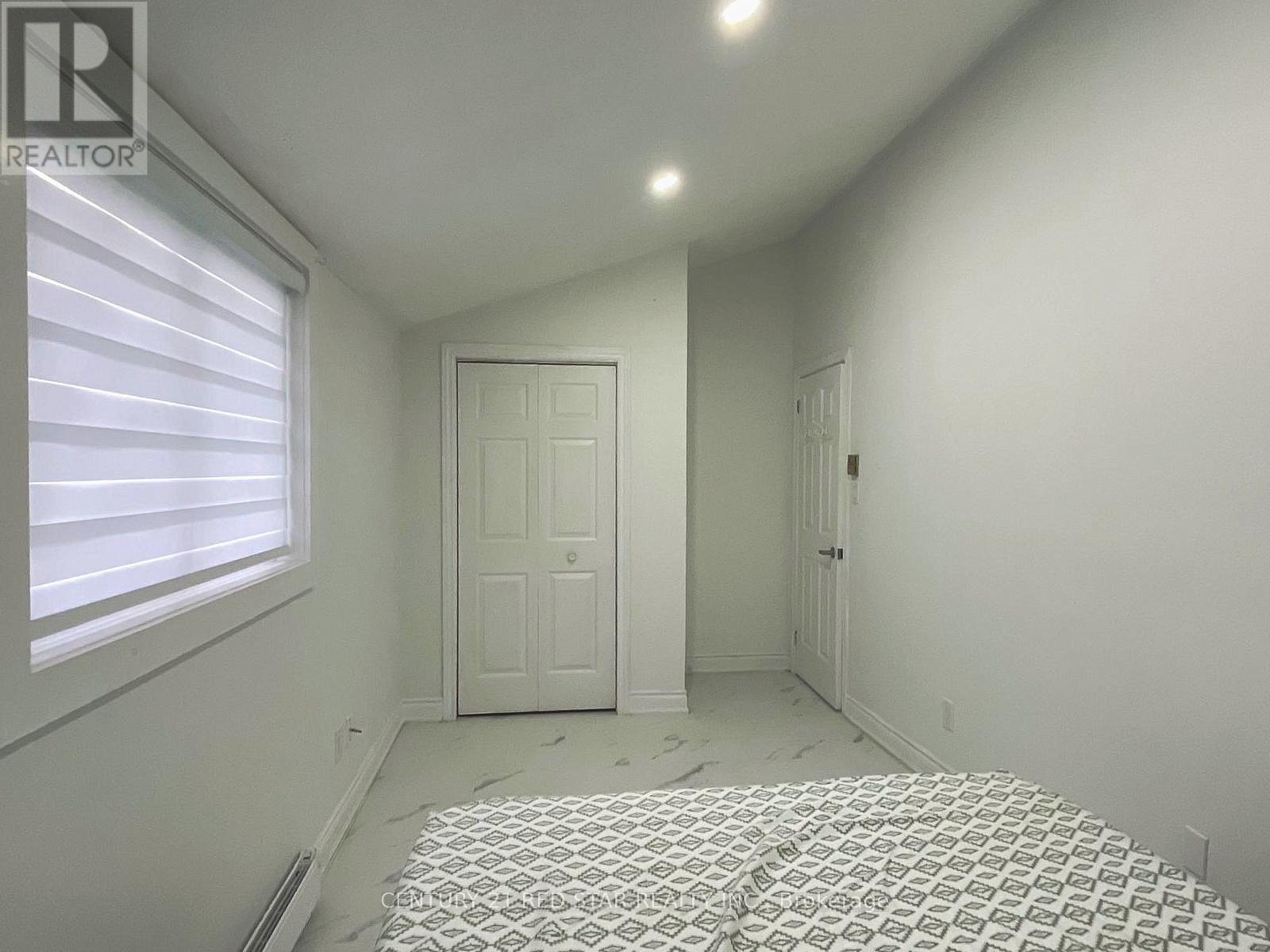 209 EVANS STREET - Image 19