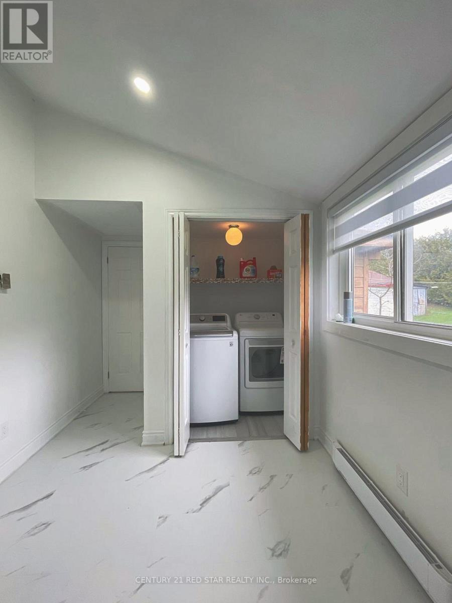 209 EVANS STREET - 29